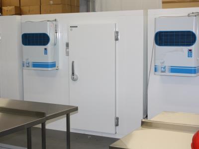 Reconditioned refrigeration catering equipment